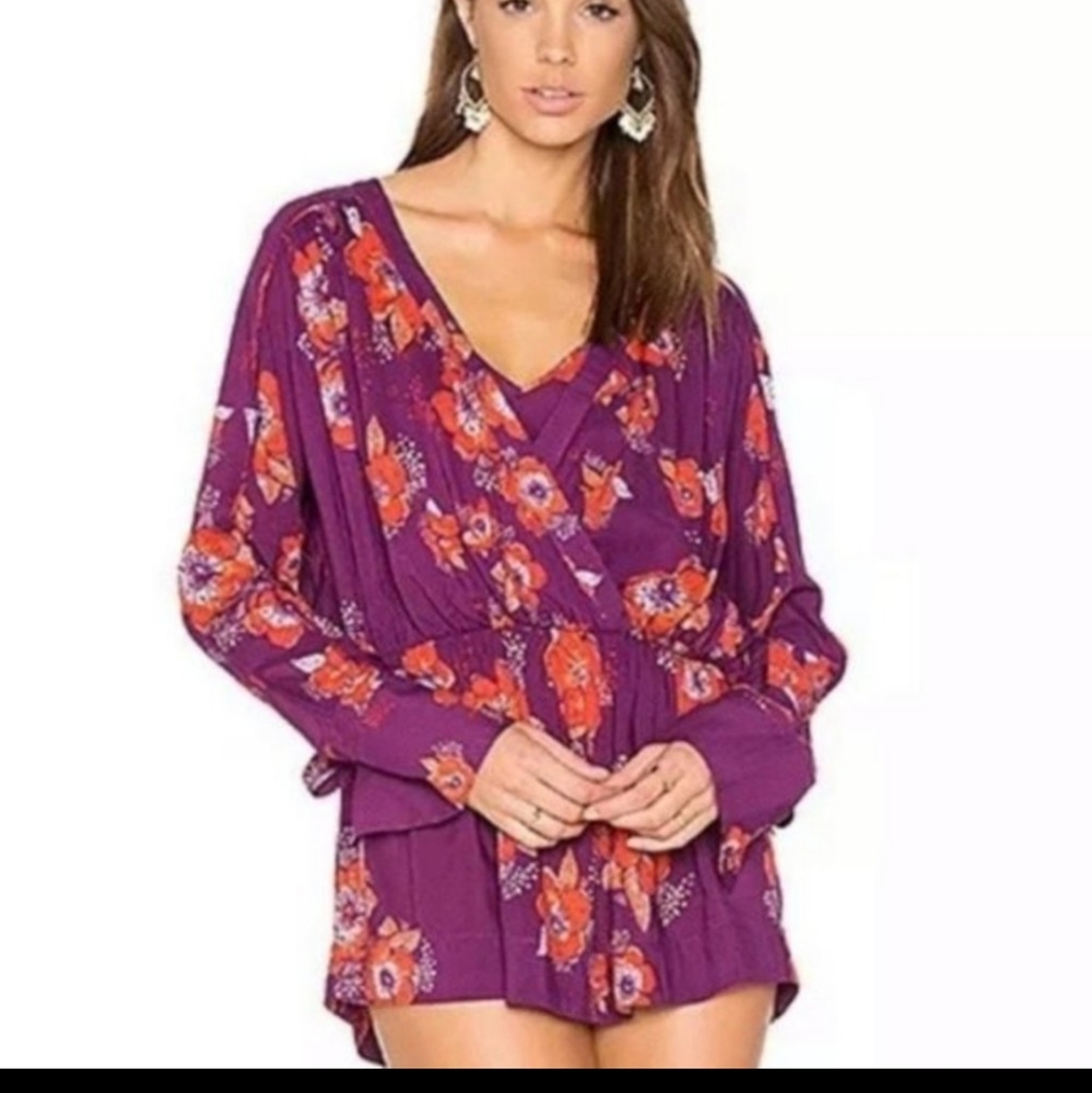 Free People Tuscan Dreams violet floral layered top.  Size L